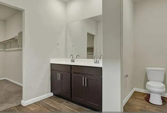 115 Bethpage Dr — Photo 6