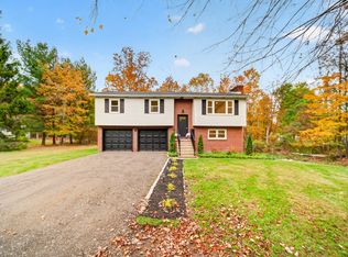 12085 Skyview Dr, Edinboro, PA 16412
