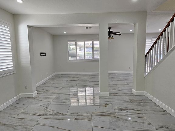 2nd image of 29 Boulder Creek Way