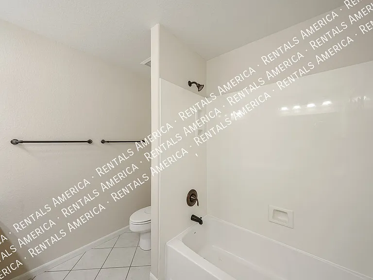 1635 W Wisteria Dr — Photo 21