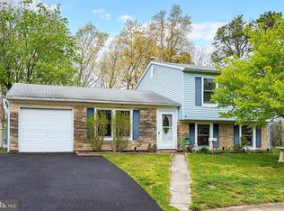 29 Mizzen Dr, Barnegat, NJ 08005