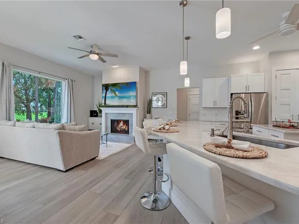 162 Palmetto Dunes CIR, NAPLES, FL 34113