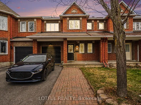 3 Collington St, Ottawa, ON K2G 6X5