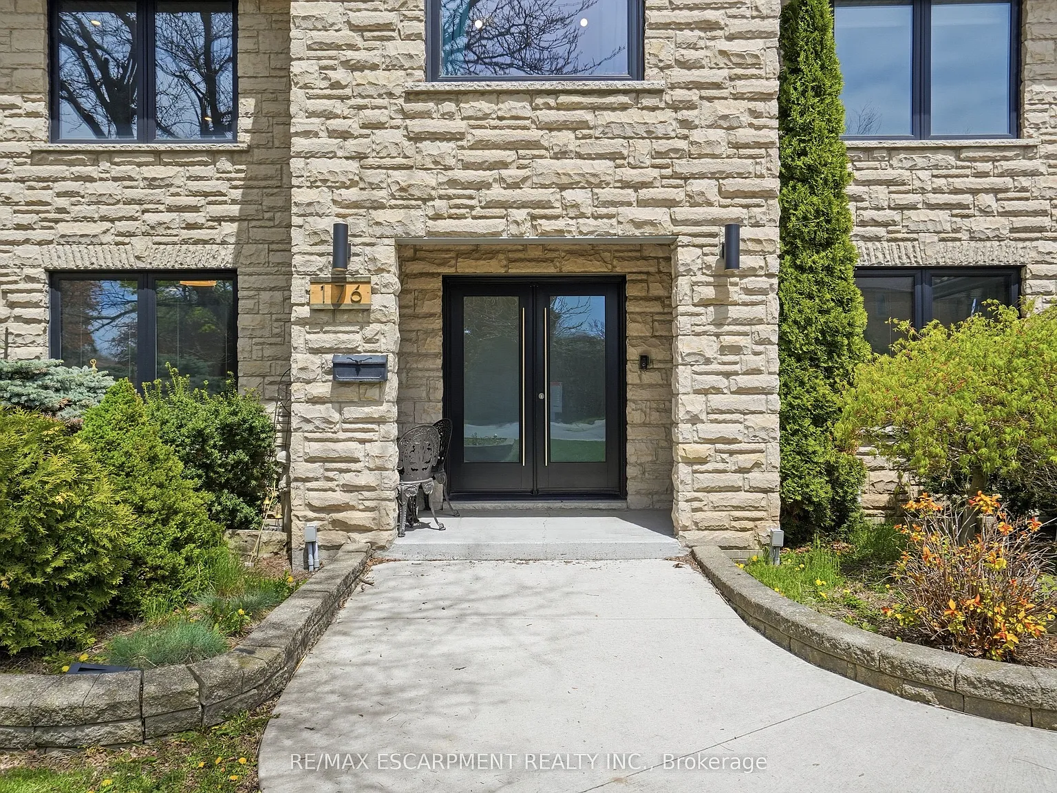6 bed, $5,500 — Photo 4