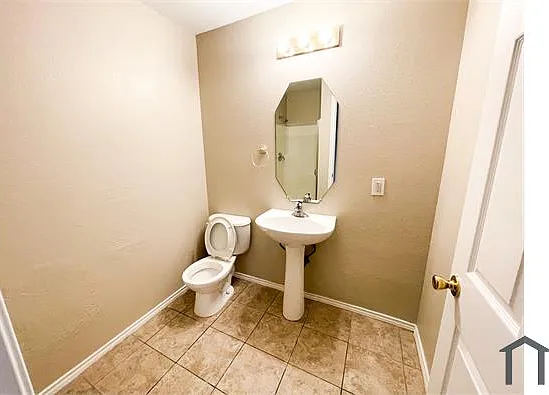 2704 Clemson Cir #A — Photo 11