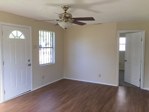 3rd image of 334 N San Gabriel Ave