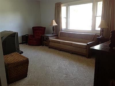 5th image of 5416 Kensington Ave