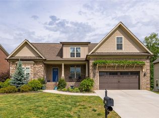 3430 Grandview Crossing Ln, Pfafftown, NC 27040