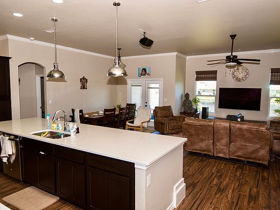 4th image of 12 Reserve Blvd #A1