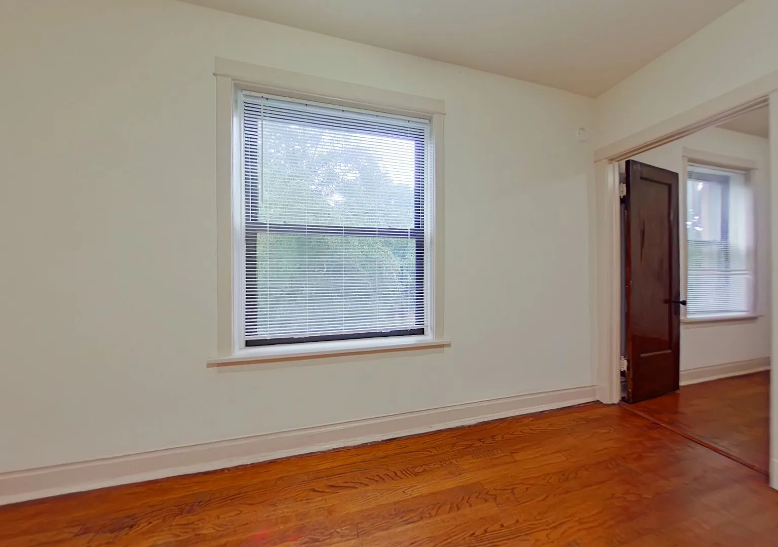 Damen-Belle Plaine — Photo 1