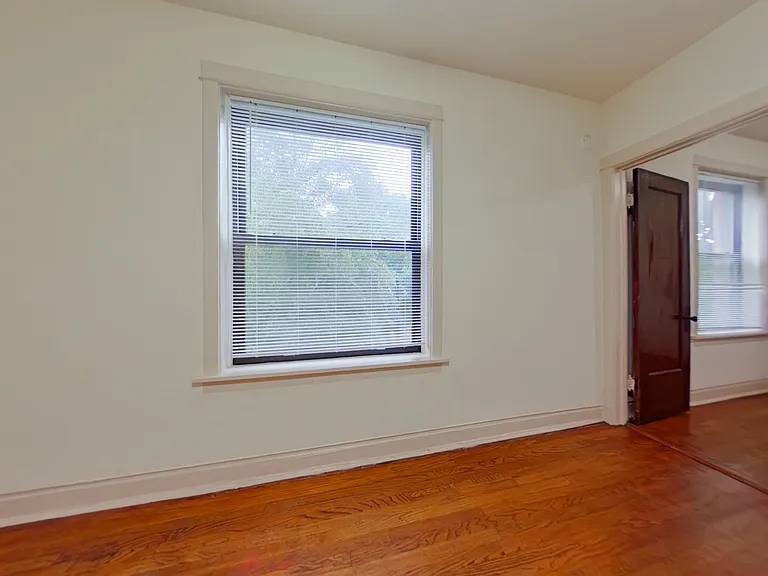 Damen-Belle Plaine — Photo 1