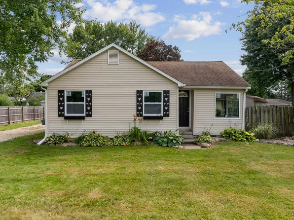 1932 Kilbourn Ave, Owosso, MI 48867