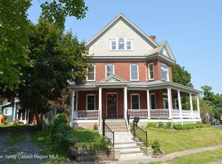 39 Grove St, Kingston, NY 12401