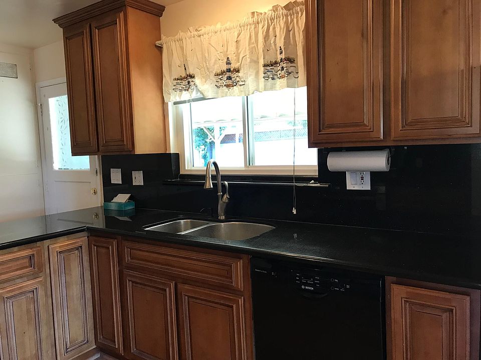 1st image of 1697 Beck Dr #1