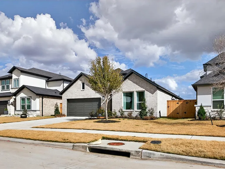 9627 Starry Eyes Ln — Photo 3