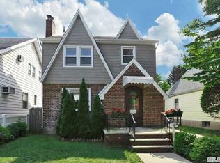 26014 87th Ave, Floral Park, NY 11001