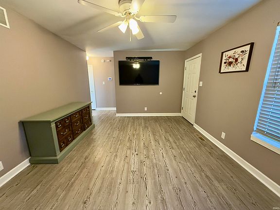 4th image of 5813 Whitethorne Dr