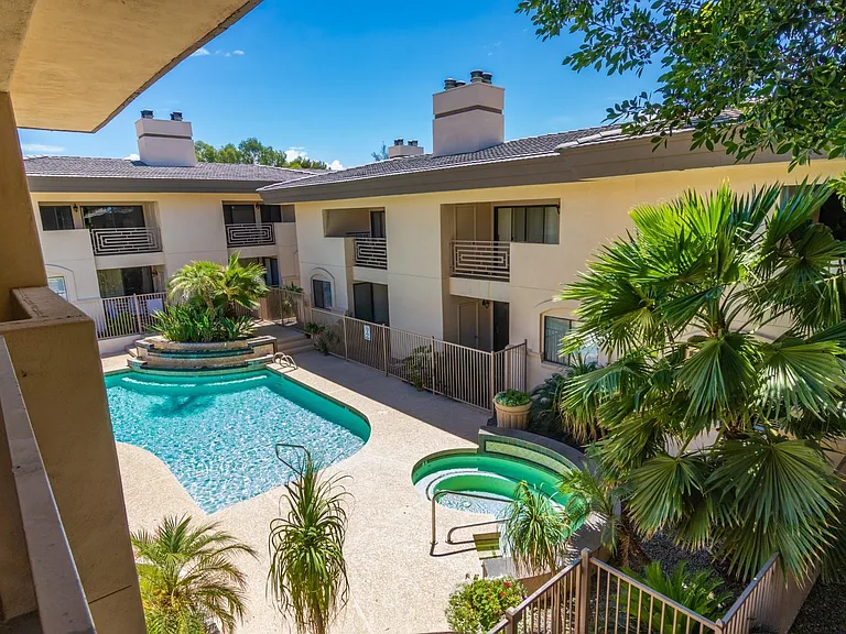 3235 E Camelback Rd #201 — Photo 17