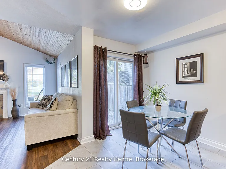 45 Hatch St E — Photo 15