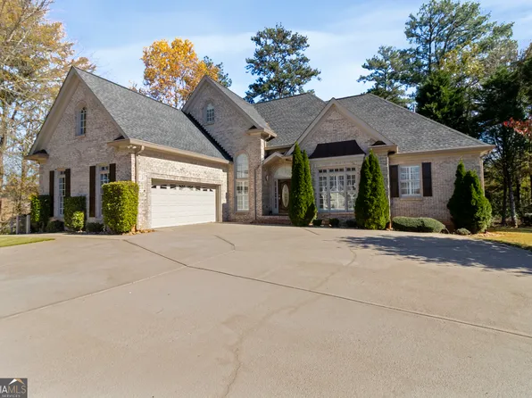 255 Carriage Station Dr, Lawrenceville, GA 30046