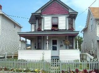 1902 7th St, Moundsville, WV 26041