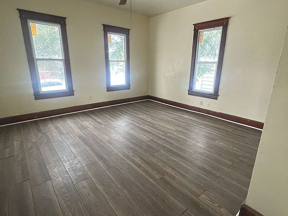 5th image of 215 Boyleston Ave
