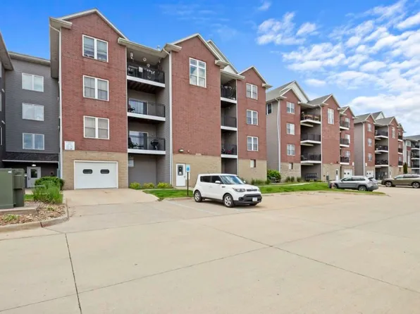 1092 Walnut Ave Unit 107, Riverside, IA 52327