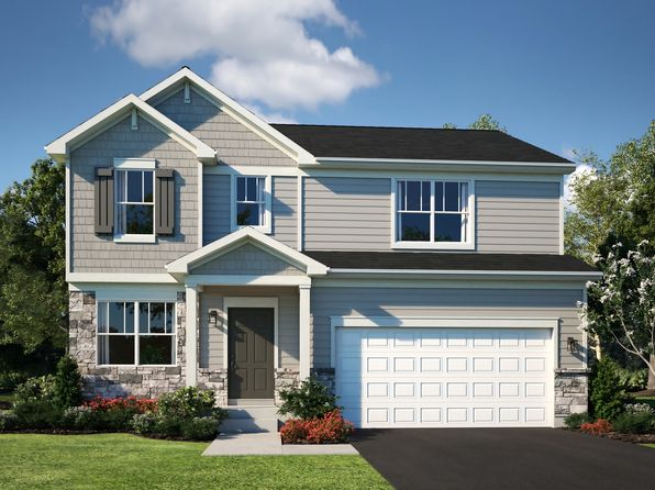 610 N Sycamore St, Hinckley, IL 60520