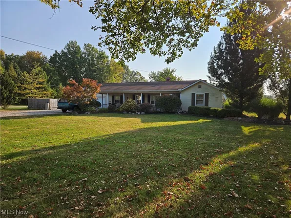 11855 Avon Belden Rd, Grafton, OH 44044