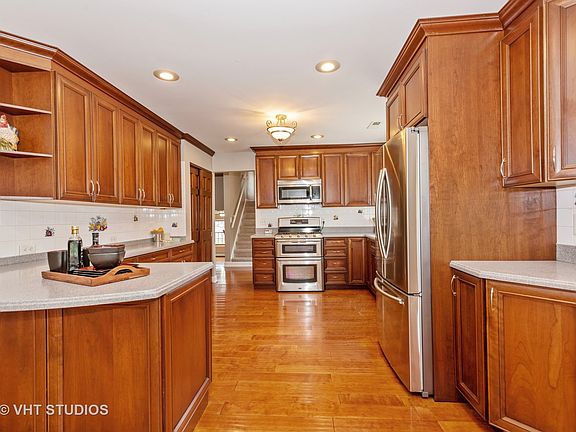 5th image of 36W272 Hickory Hollow Dr