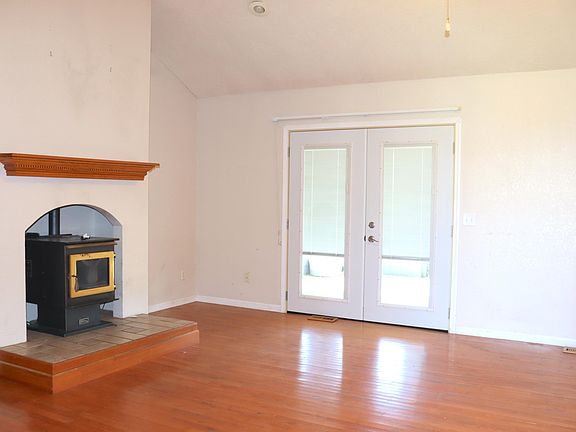 5th image of 124 Plainview Drive