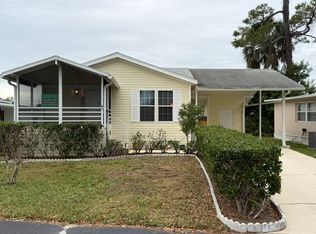 21 Coach House Ct, Daytona Beach, FL 32119