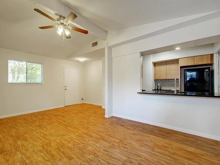 8516 Hathaway Dr #2 — Photo 7