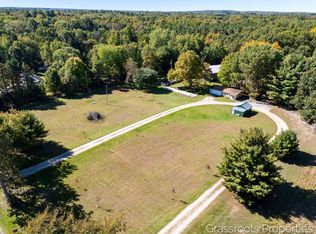 13855 Lincoln Lake Ave NE, Gowen, MI 49326