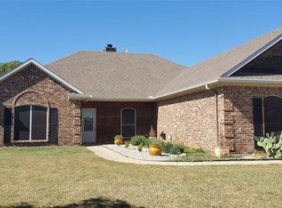 126 Sunray Ct, Weatherford, TX 76087