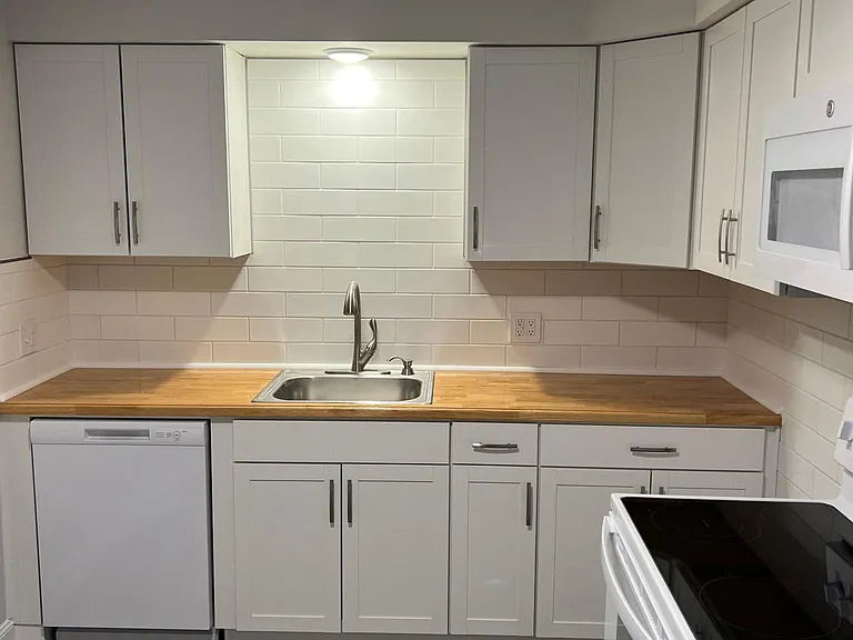 5014 Glenwood Ave #6 — Photo 2