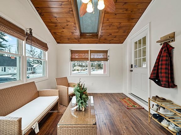 4th image of 23 Parkhurst Drive