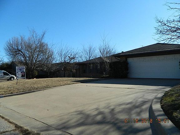 3rd image of 7630 NW Folkstone Way