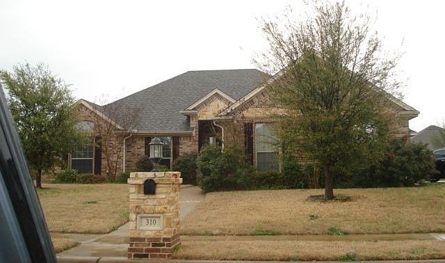 1st image of 310 Canterbury Dr