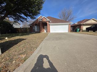 284 Benjamin St, Denton, TX 76207