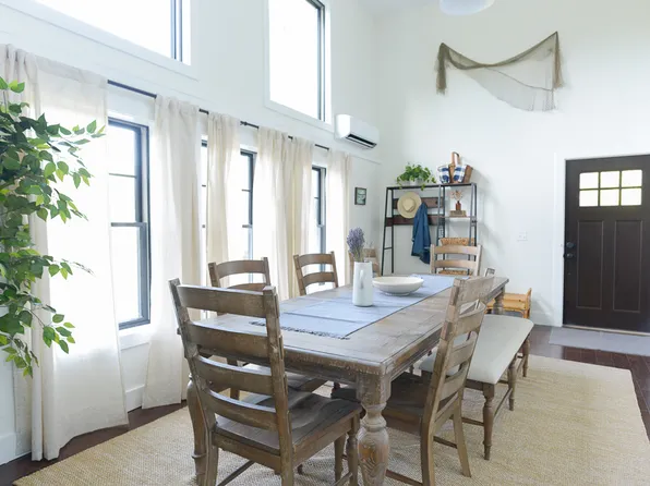 1177 Chadbourne Rd, Standish, ME 04084