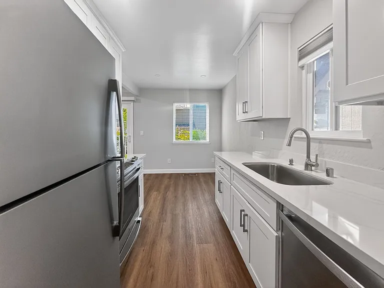 1566 Sunnyvale Ave #9 — Photo 5