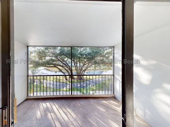 1015 Green Pine Blvd, West Palm Beach, FL