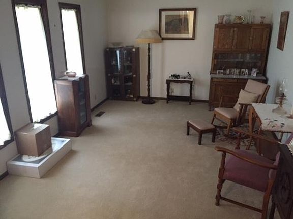 3rd image of 1001 Wyoming Ave