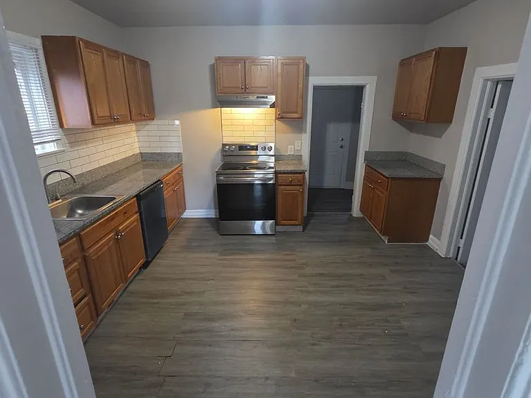 Knight Apartments and Sunlight Townhomes - located in historic downtown Greeley! — Photo 77
