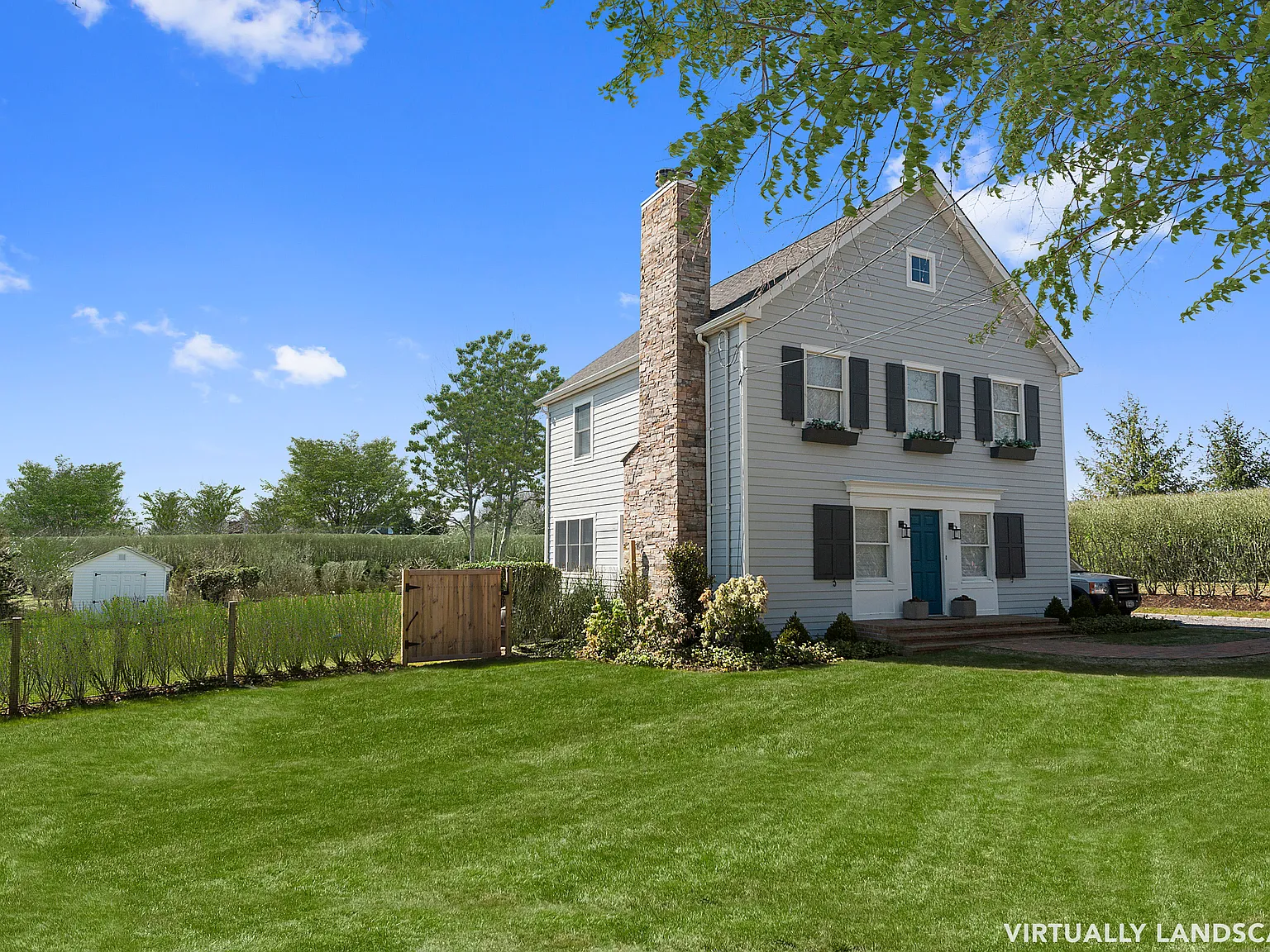 Charming Rental South-of-the-Highway in Bridgehampton — Photo 2