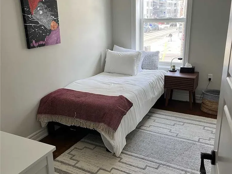 1 Walter St #UPPER — Photo 2