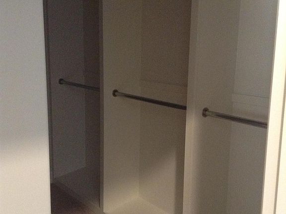 4th image of 214 Somerdale Ln