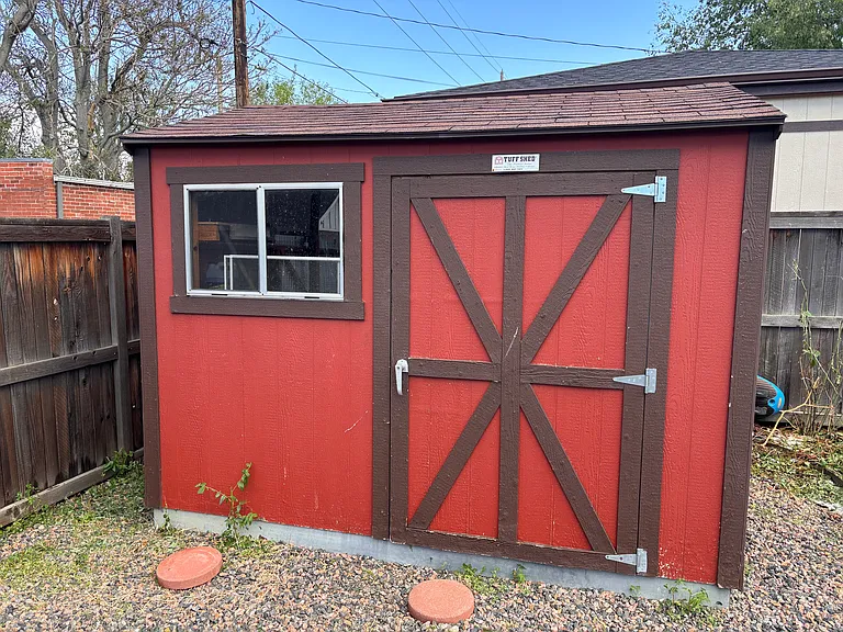 shed