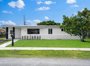 11465 SW 50th Ter, Miami, FL 33165